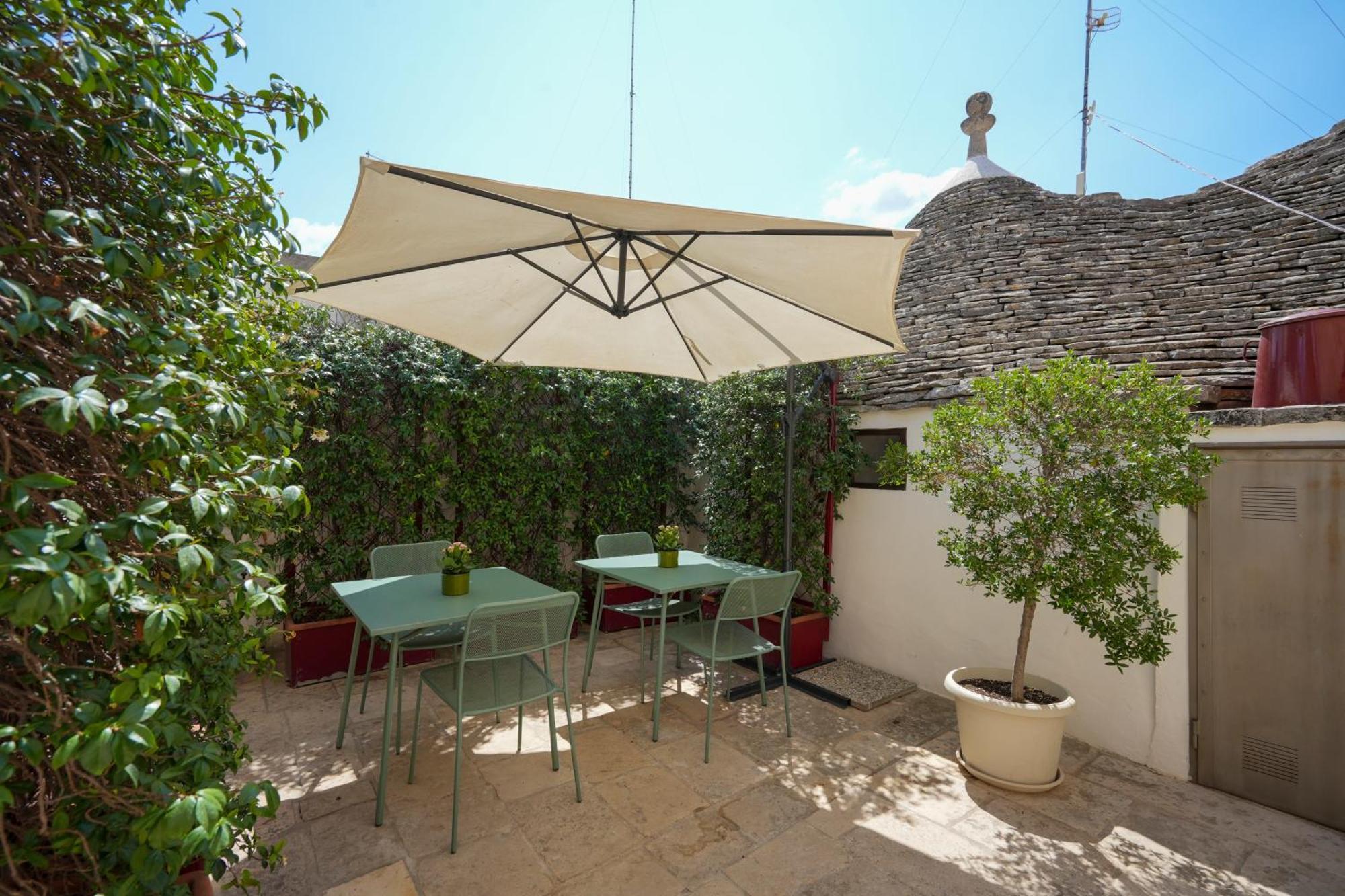 Trullimania Acomodação com café da manhã Alberobello Exterior foto