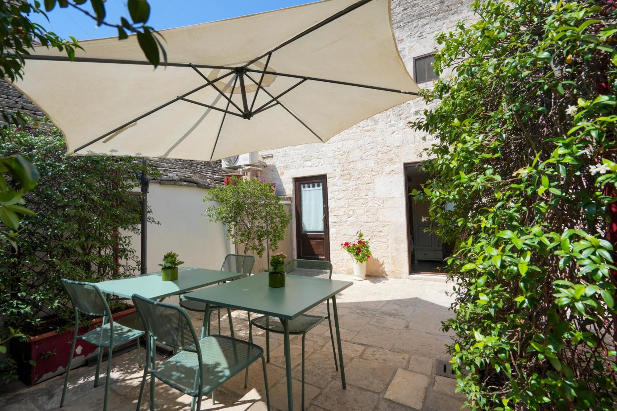 Trullimania Acomodação com café da manhã Alberobello Exterior foto